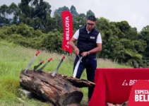 Afilador de machetes, profesión esencial en República Dominicana